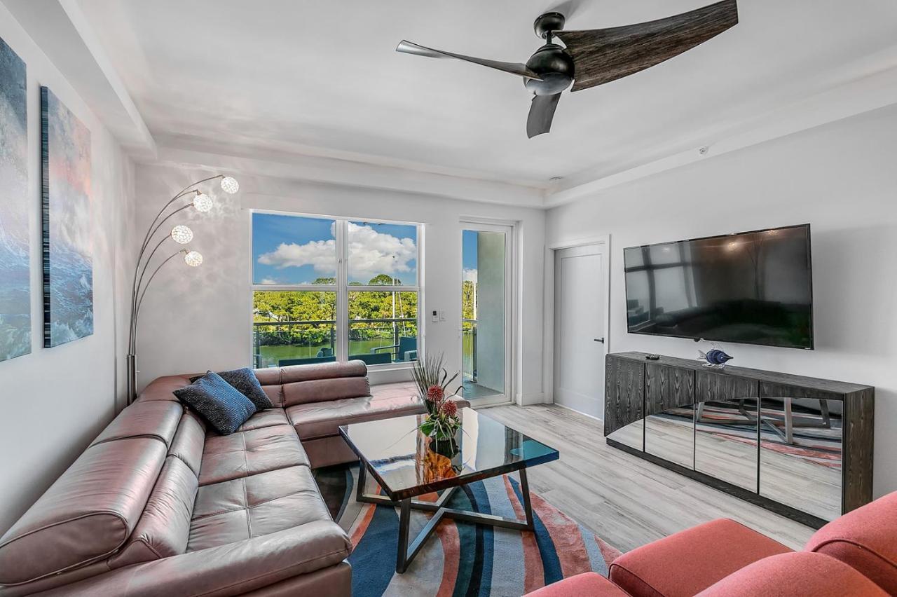 Dolphins Vacation Rental — photo 24