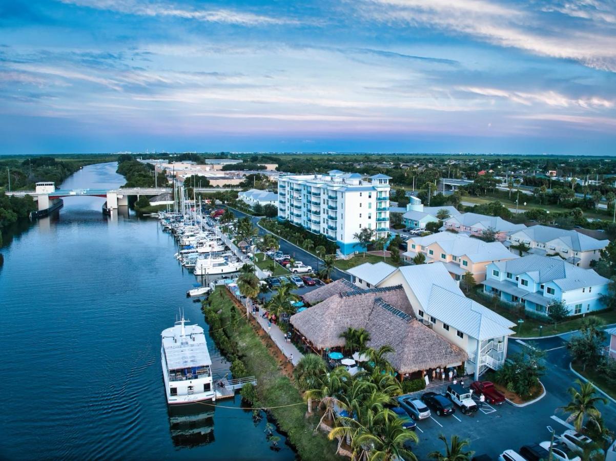 Dolphins Vacation Rental — photo 1