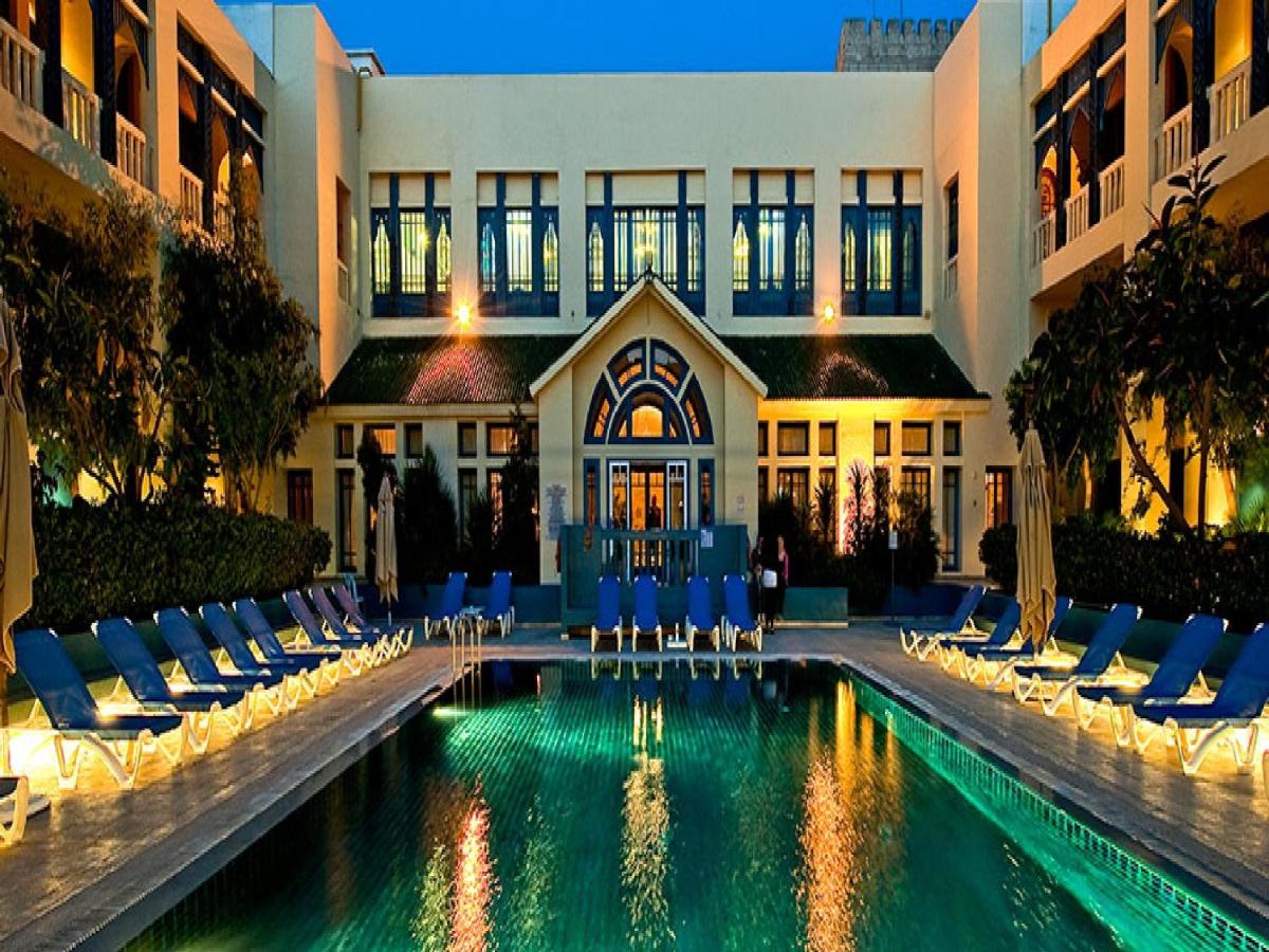 Heated swimming pool: Diar Lemdina Hotel