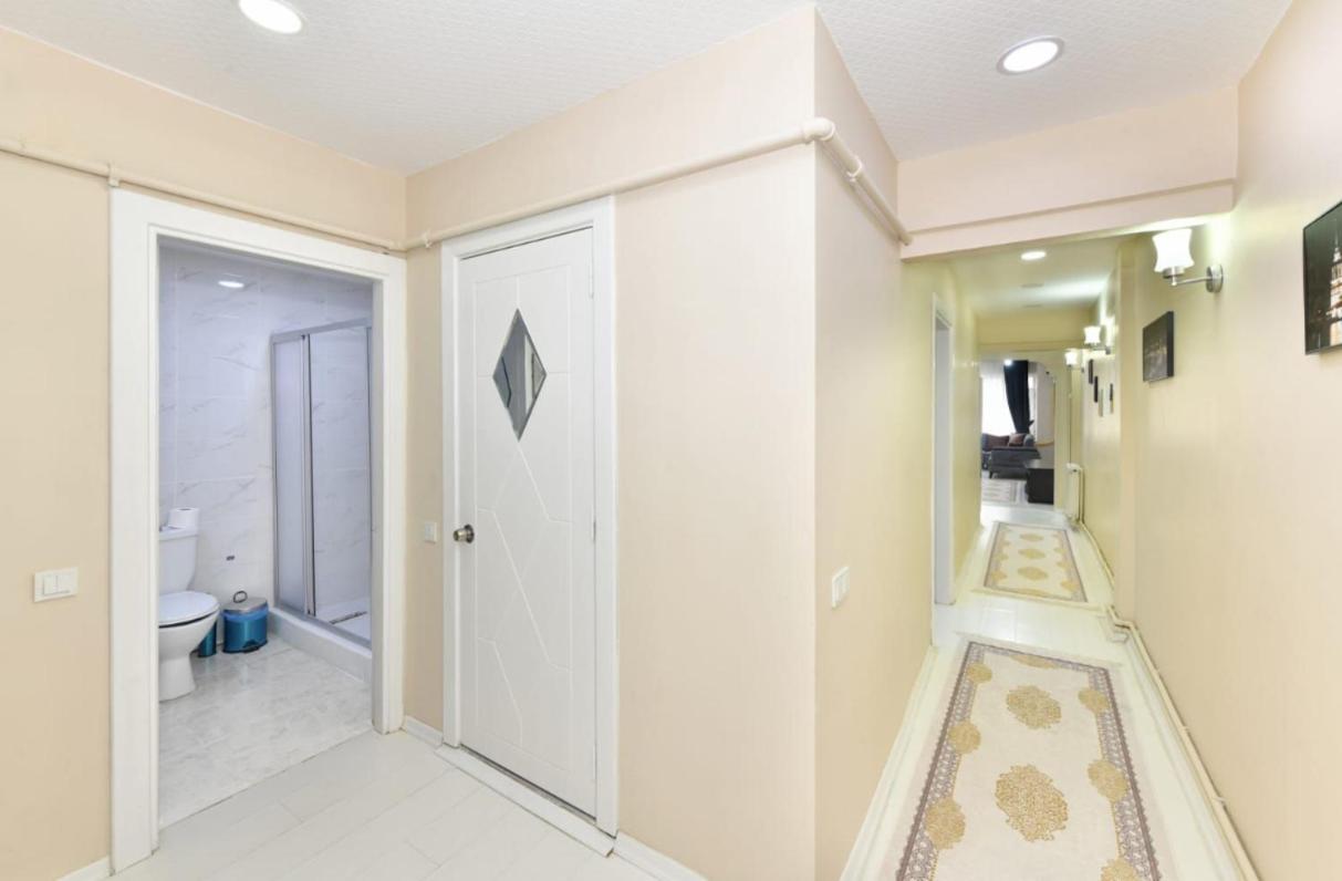 Orbital Travel House 1 - 3