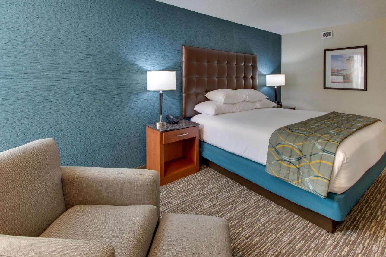 Pear Tree Inn St. Louis Airport — photo 18