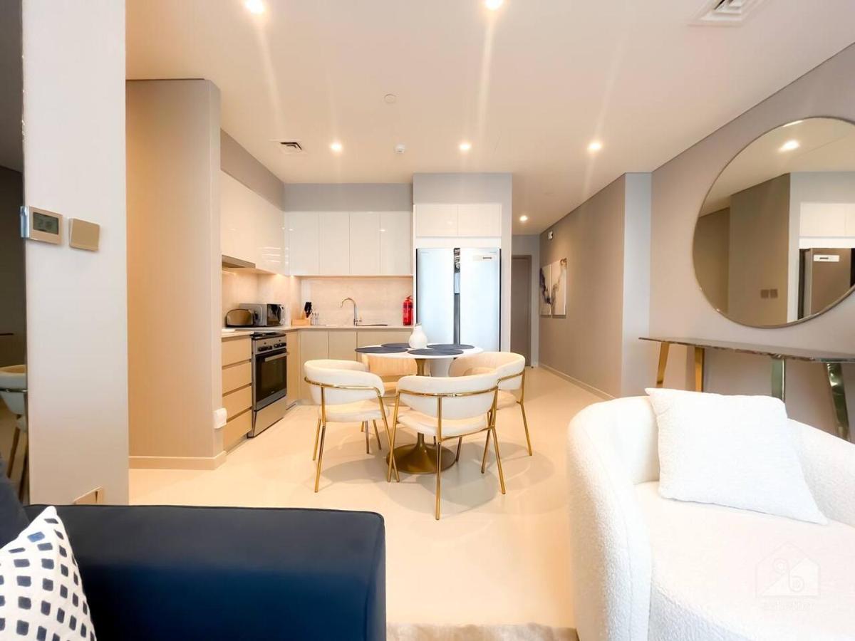 NEW! Modern Elegance 2B in Burj Royale Downtown - 4