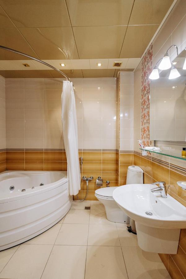 Days Hotel By Wyndham Baku photo