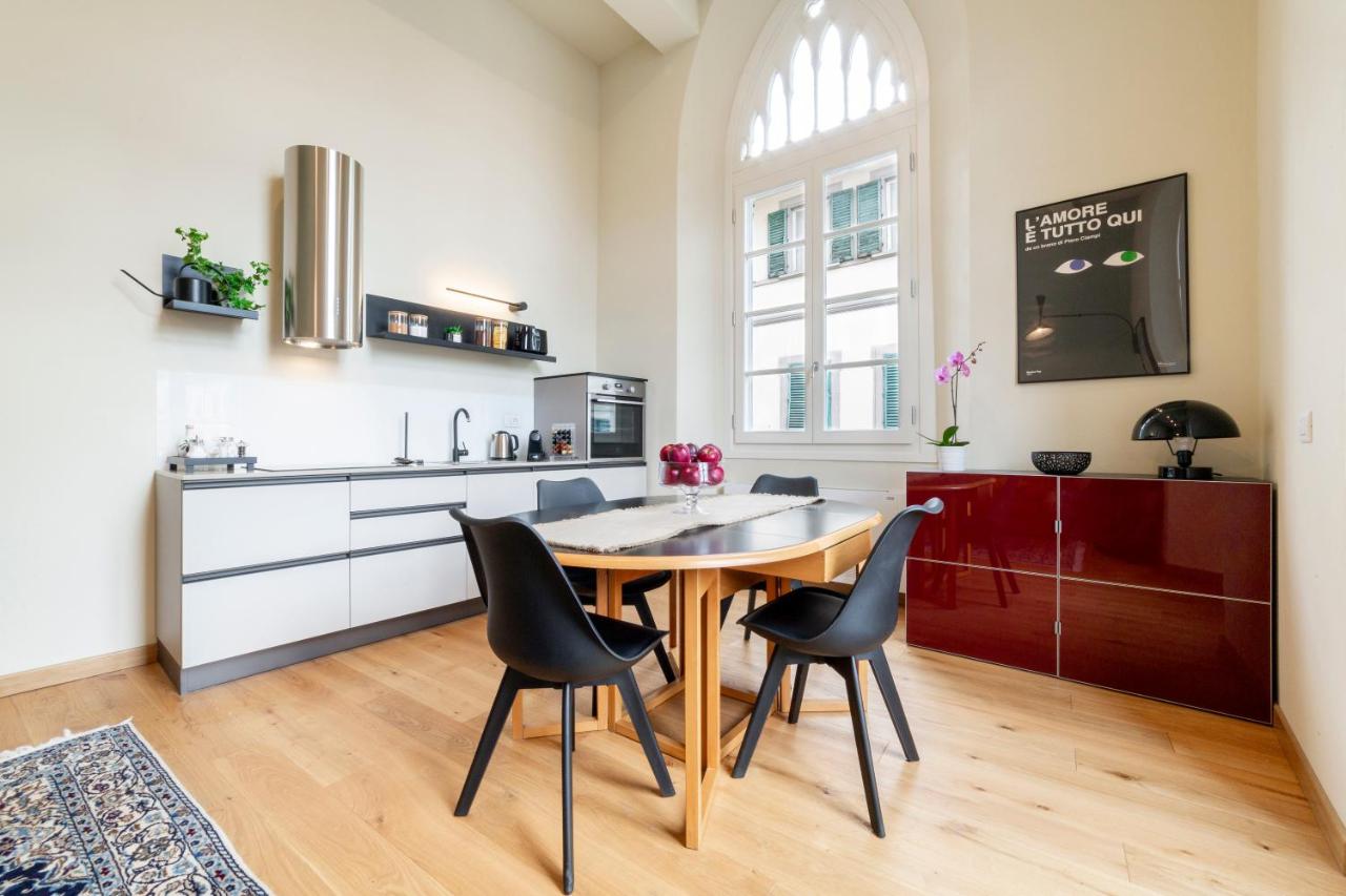 Classy nest in a historical palace - 4