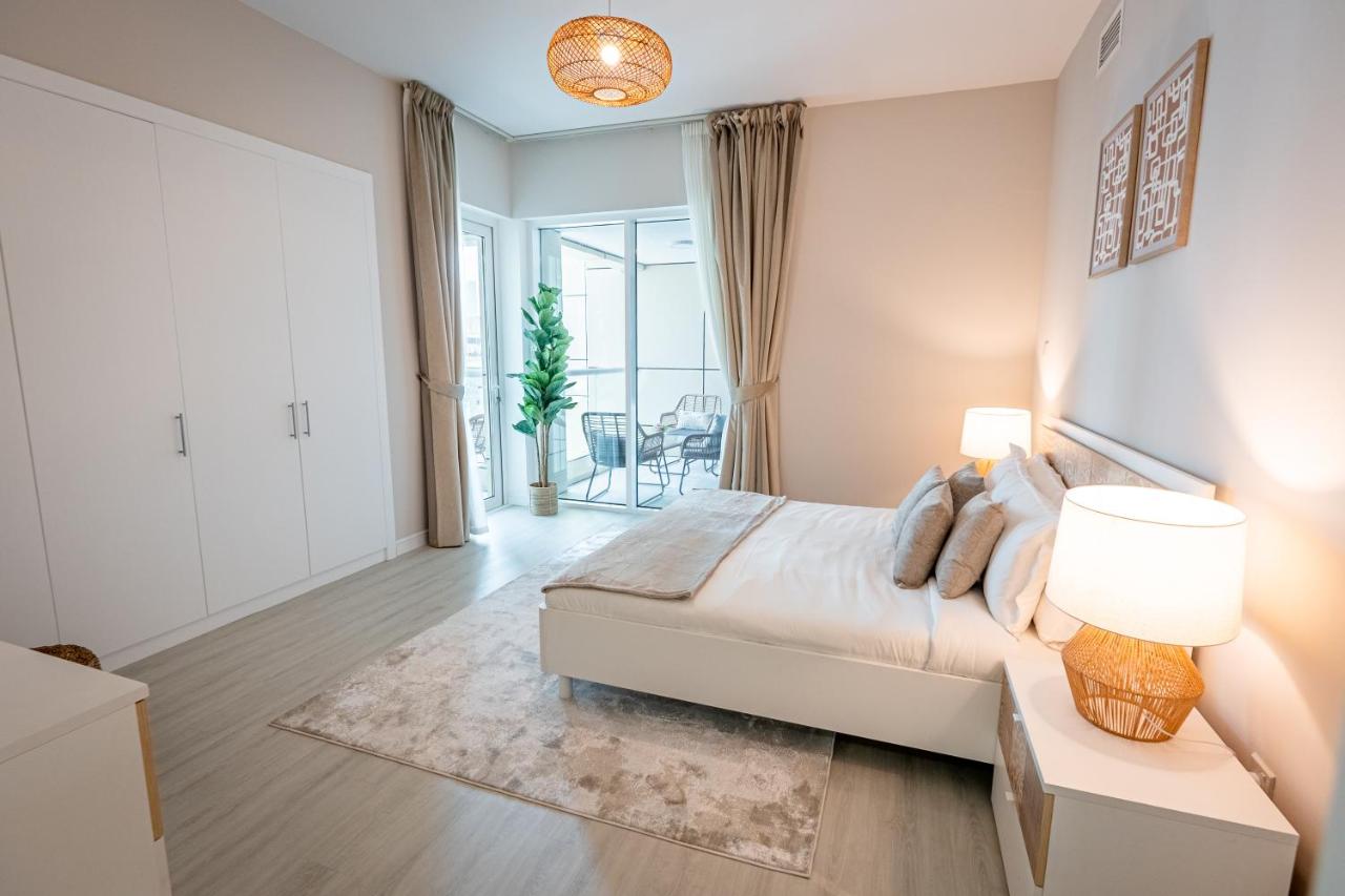 Daniels Spacious 1BR in Heart of Dubai Marina - 2