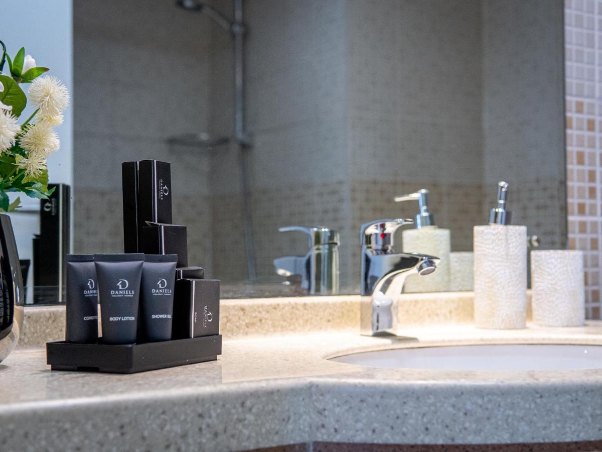 Daniels Spacious 1BR in Heart of Dubai Marina - 3