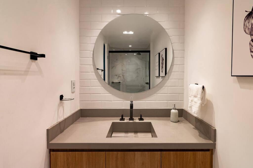 Vista DE CINEMA do 19 andar da Praia BARRA da TIJUCA - Portaria 24h, Estacionamento, Wi-Fi 35mbps, Ar Condicionado - BANHEIRO RECEM REFORMADO - 5