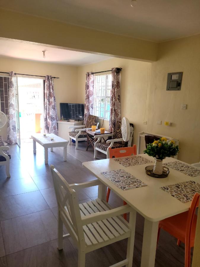 Kensington Oval- 2 bed 1 Bath - 5