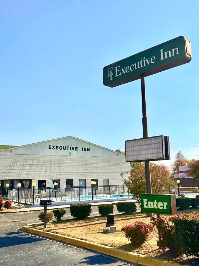 Executive inn — photo 7