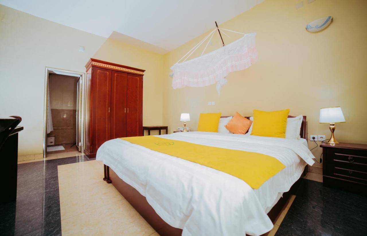 City Hill Hotel photo