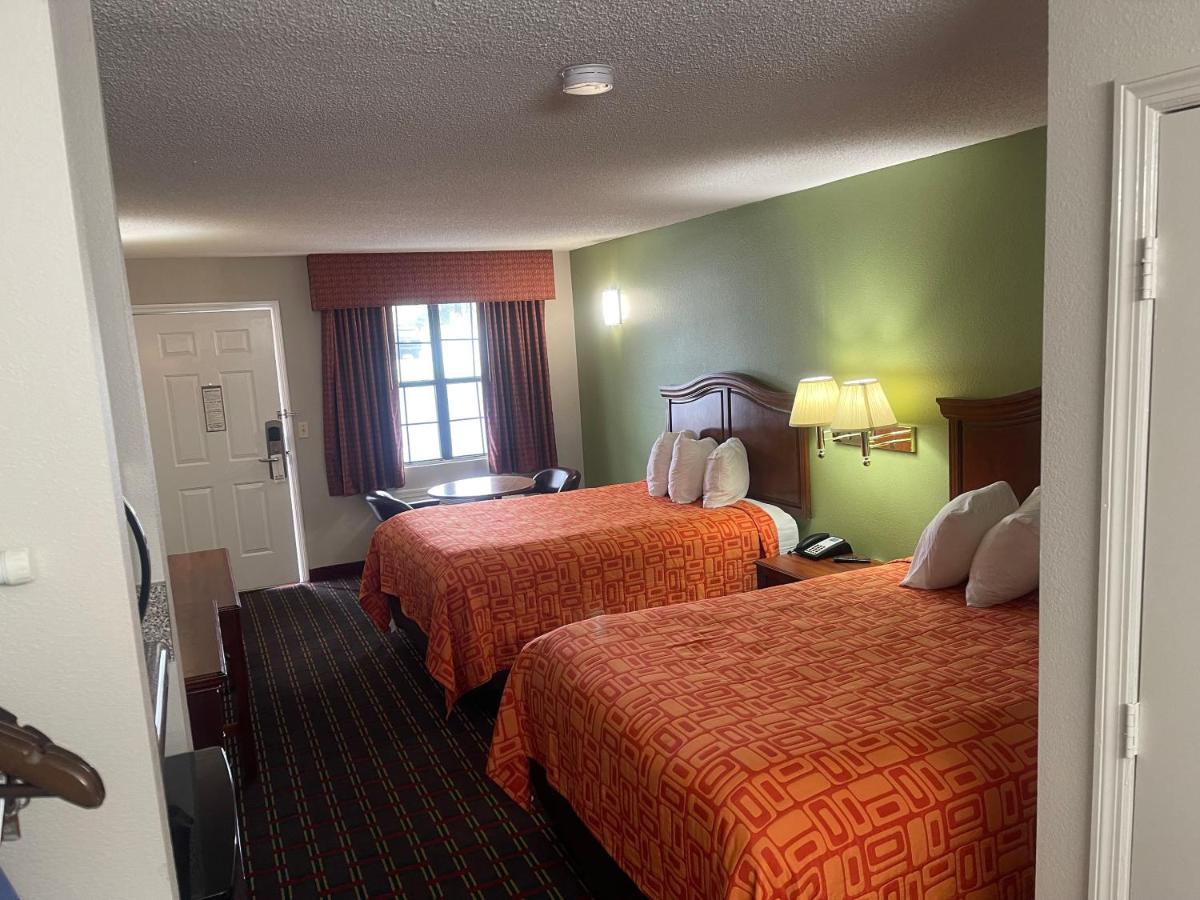 Loyalty Inn Hawkinsville — photo 11