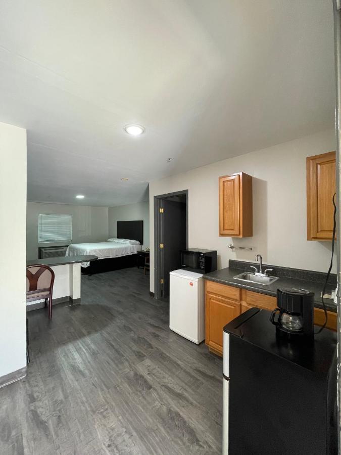High Falls Inn and Suites — photo 16
