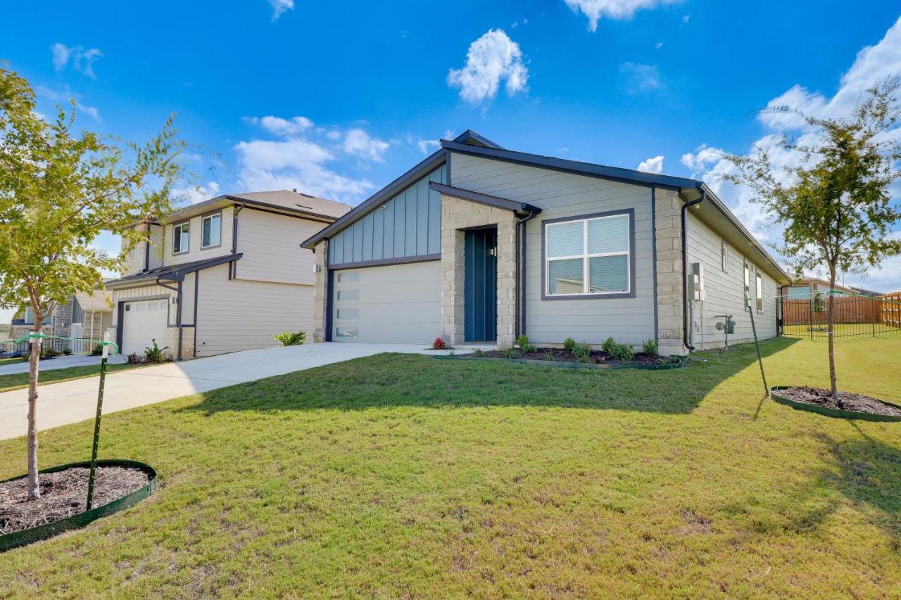 10 Mi to Dtwn Bright Austin Gem with Pool Access - 5