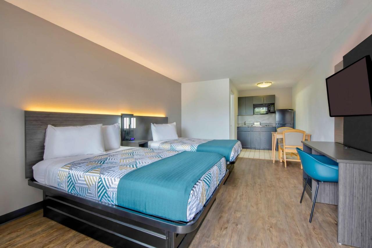 Sapphire Suites — photo 8