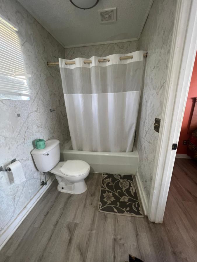 Pine Lodge Motel & Rentals — photo 10