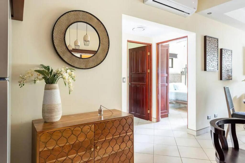The Oaks Tamarindo Pool Front Condominiums fast wifi photo