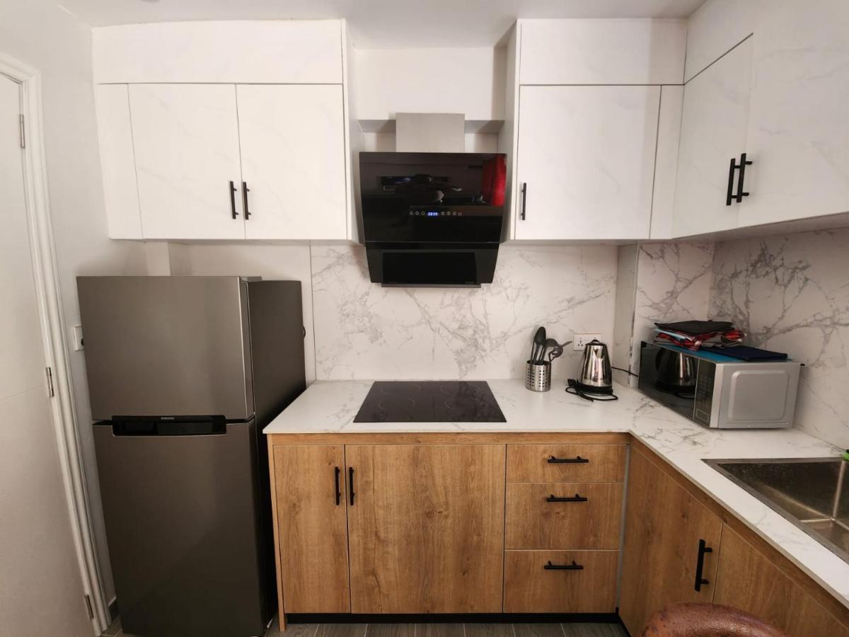 Camelia Bldg, Groundfloor, 3 min to beach - 5