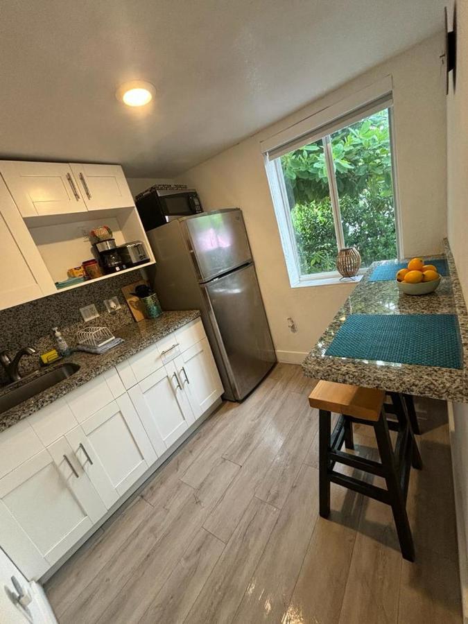 Nice 2 Twin bedroom - Best central location in Miami - Luggage storage, parking and Laundry for free!!!! - 4