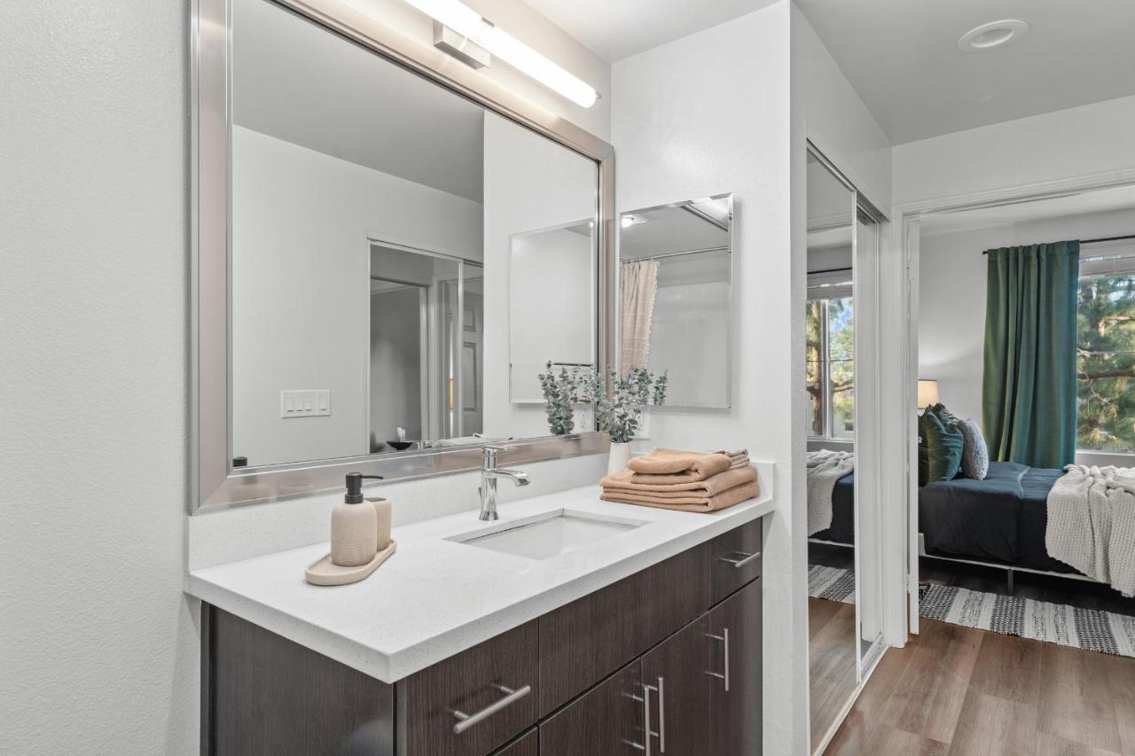 Luxury 2BDR with Parking & Pool - Marina del Rey - 3