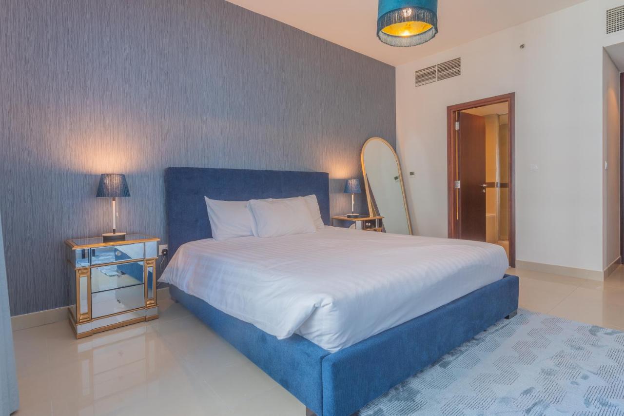 Bellavista Apartments Holiday Homes LLC - 29 Boulevard - 2 Bedroom - Partial Fountain View