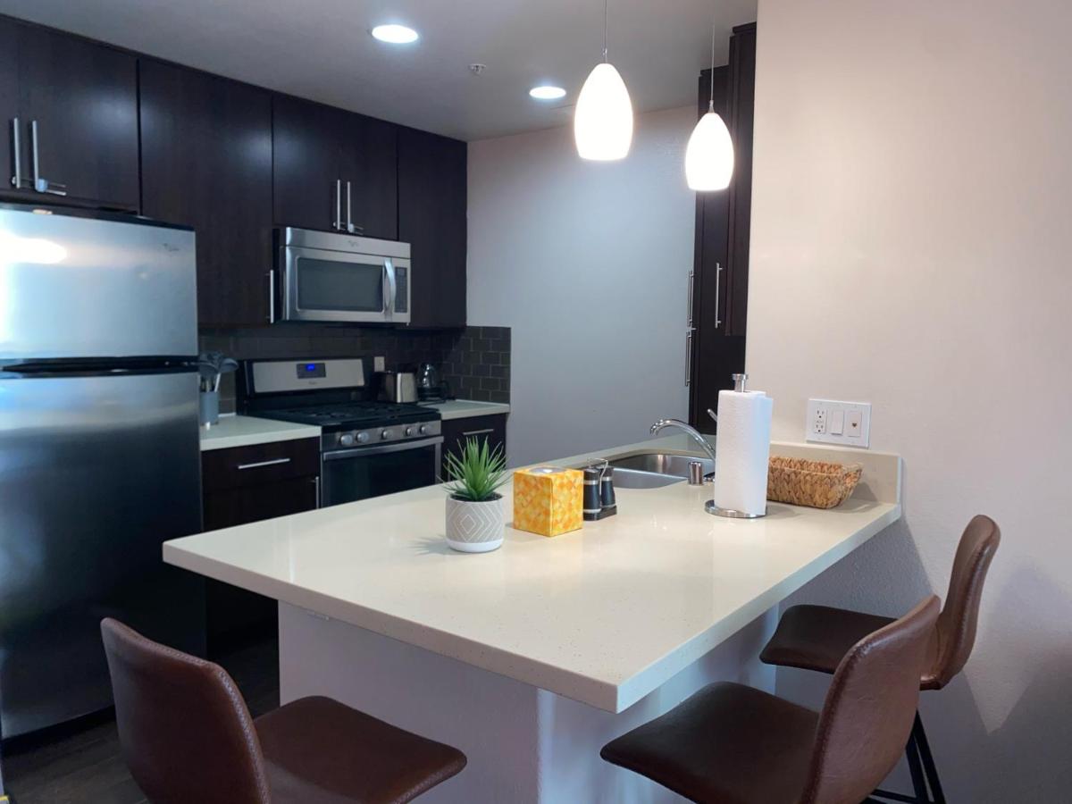 Spacious and Stylish unit - 4