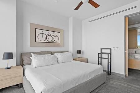 Spectacular 3BR Apartment/w Amazing Rooftop Views - 3