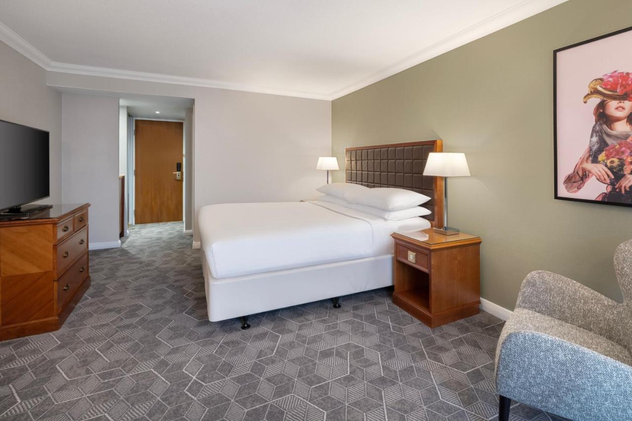 Delta Hotels by Marriott Heathrow Windsor photo