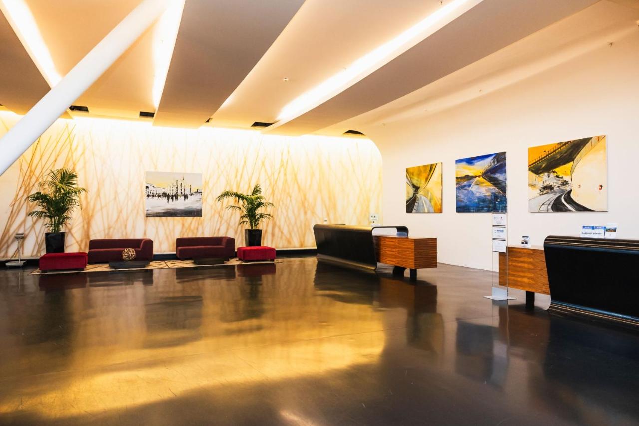 Sheraton Milan Malpensa Airport Hotel & Conference Centre - Laterooms