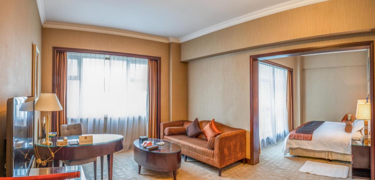 Grand International Hotel photo
