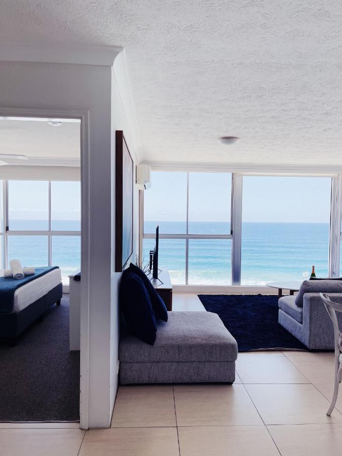 Golden Sands on the Beach - Absolute Beachfront Apartments photo
