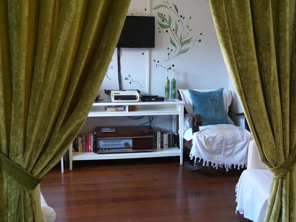 Tilas - Rooms in 19th Century Wooden Townhouse,Kadikoy - 5