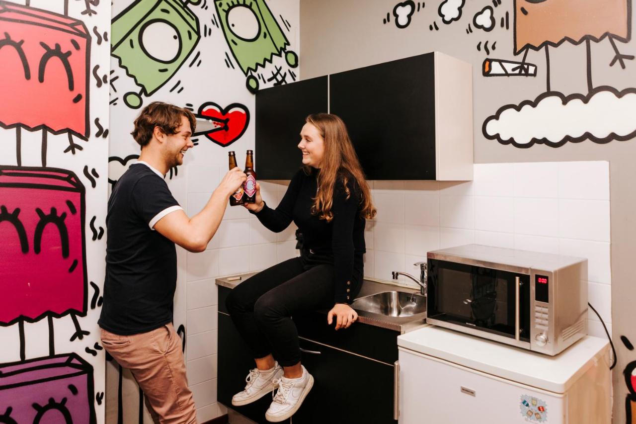 Amsterdam Teleport Hotel - Free Parking - 4