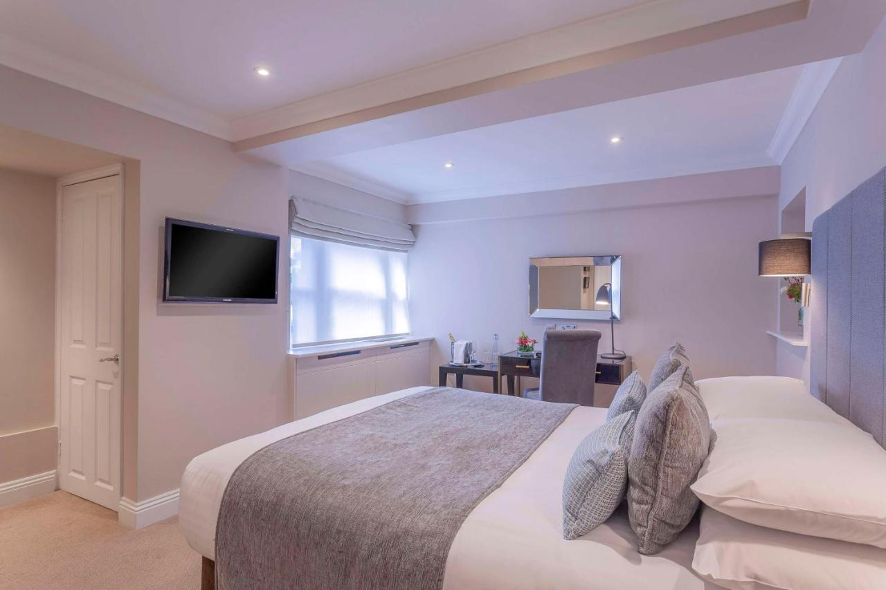 Oatlands Park Hotel photo
