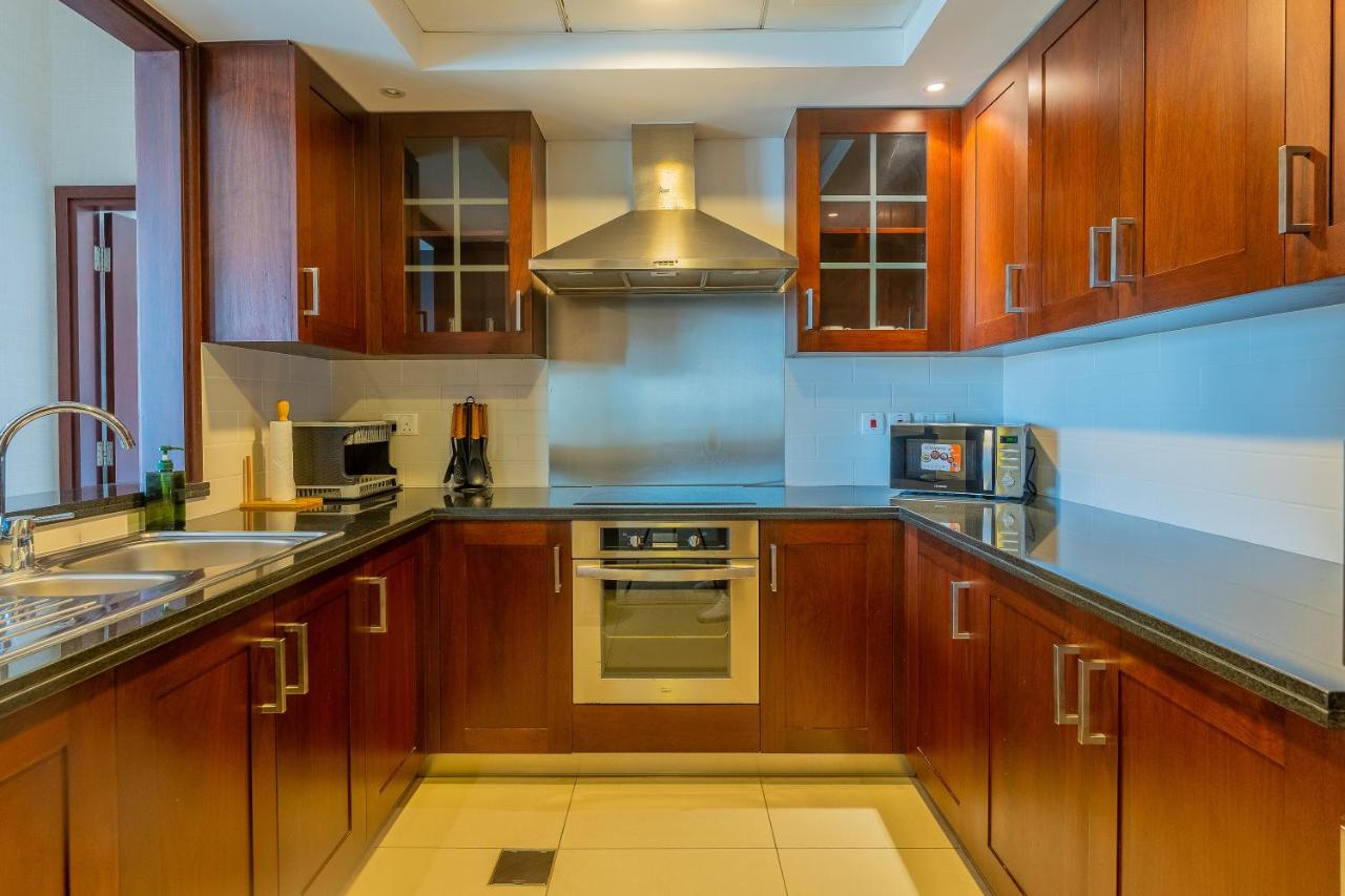 Bellavista Apartments Holiday Homes LLC - High Floor - 1BR 29 Boulevard - Burj Khalifa & Fountain View - 5