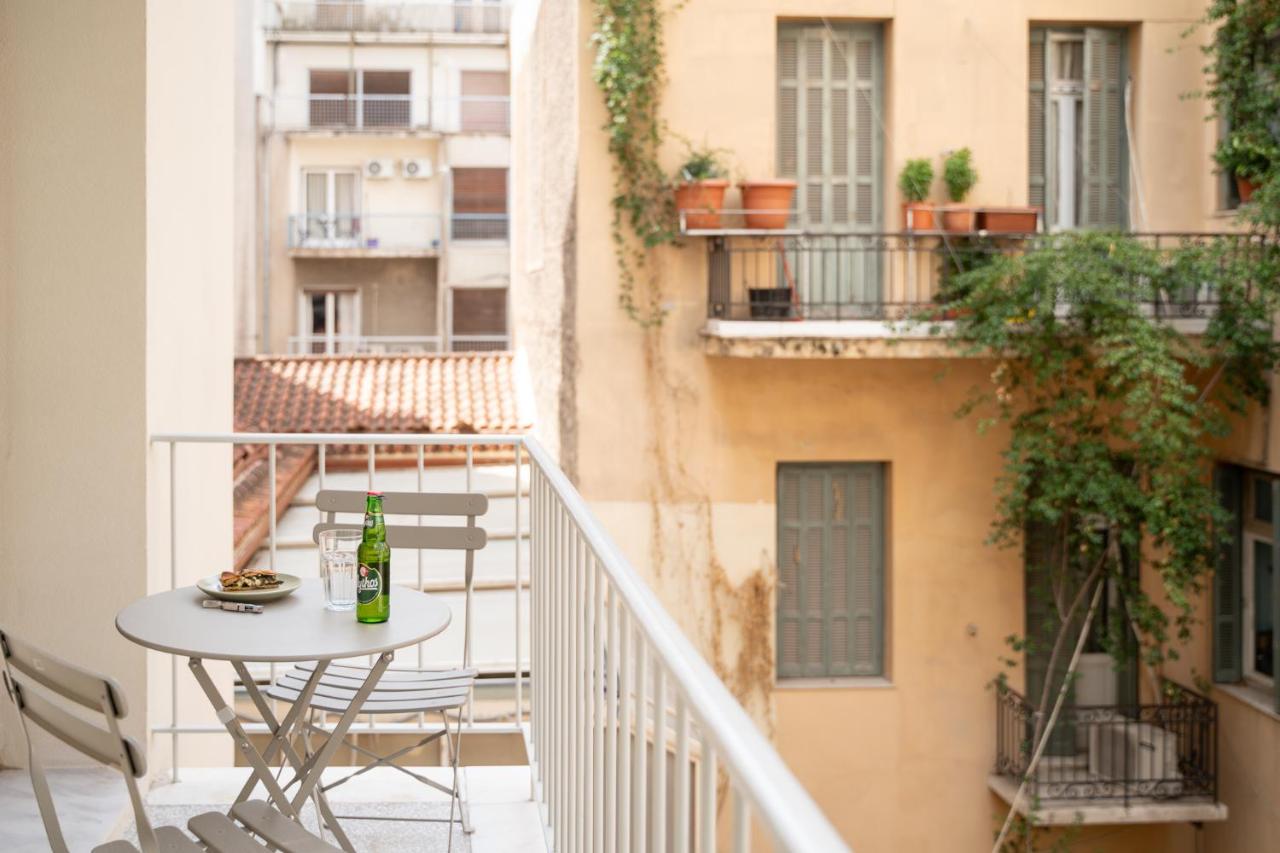 Mooeve Exarchia - 2