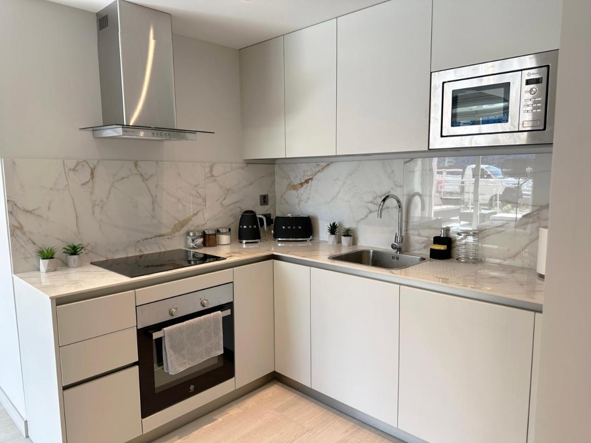 Marina Club - Luxury Apartment in Ocean Village