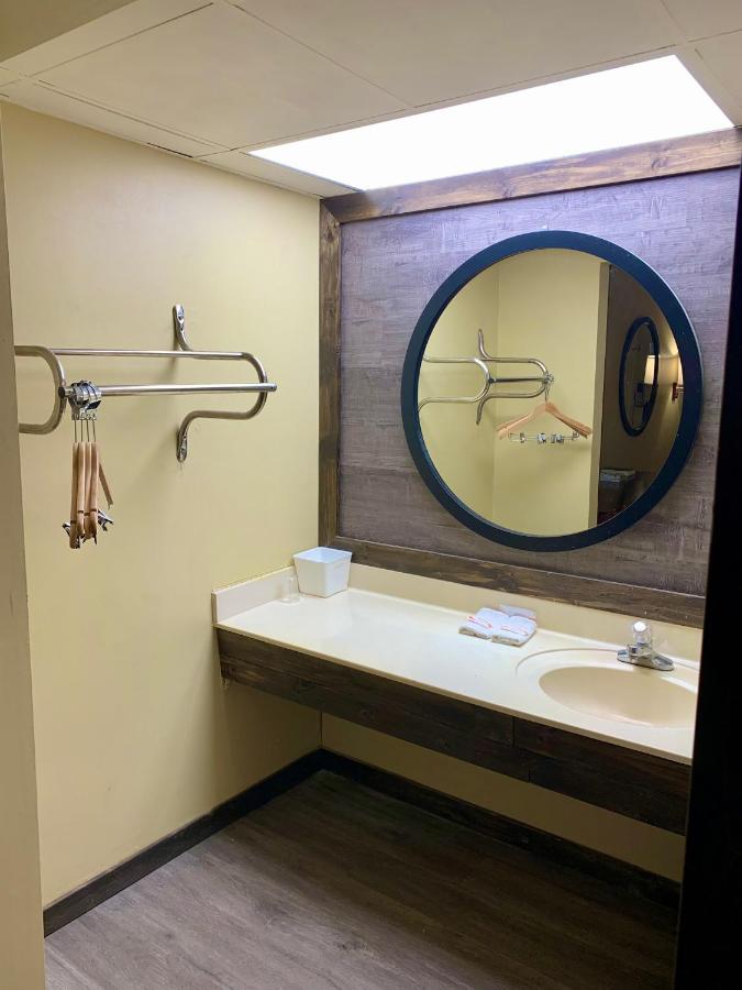 Executive inn — photo 16