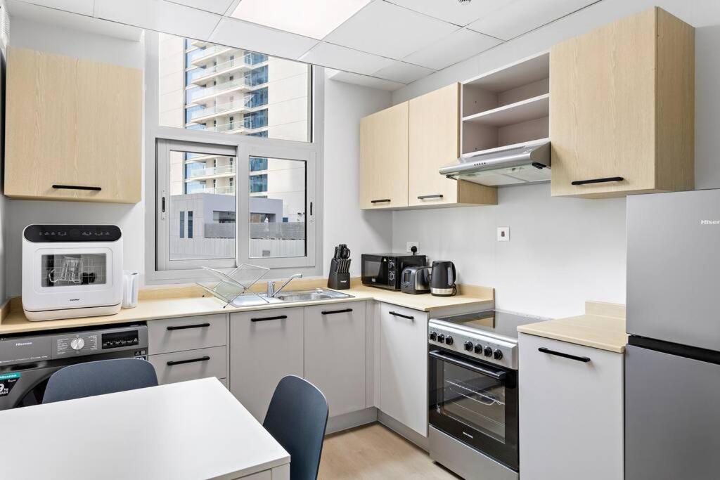 Tranquil Dubai Marina Studio by JBR Beach, Marina Mall, Metro - 5