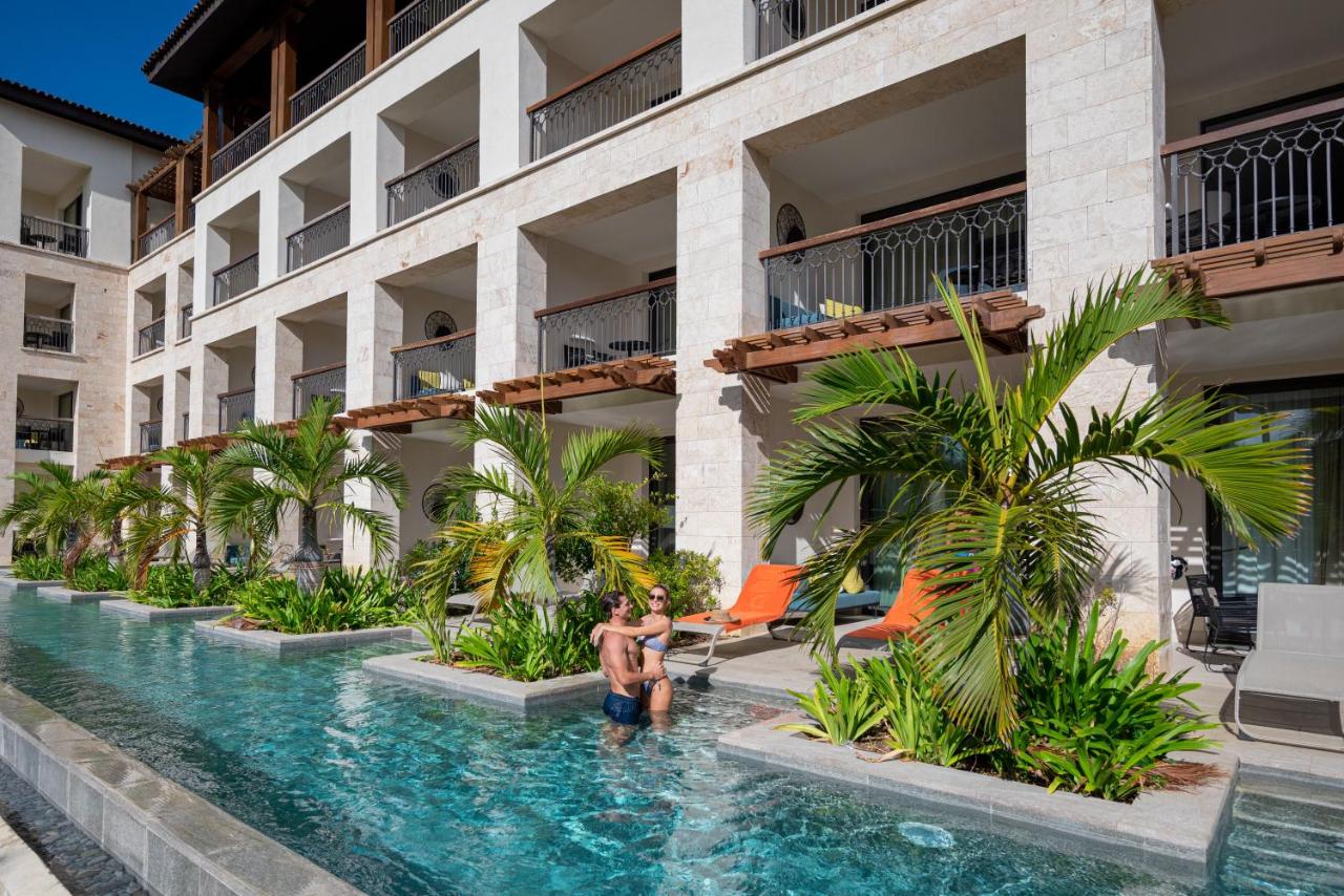 Image: Unique by Lopesan Costa Bavaro Resort