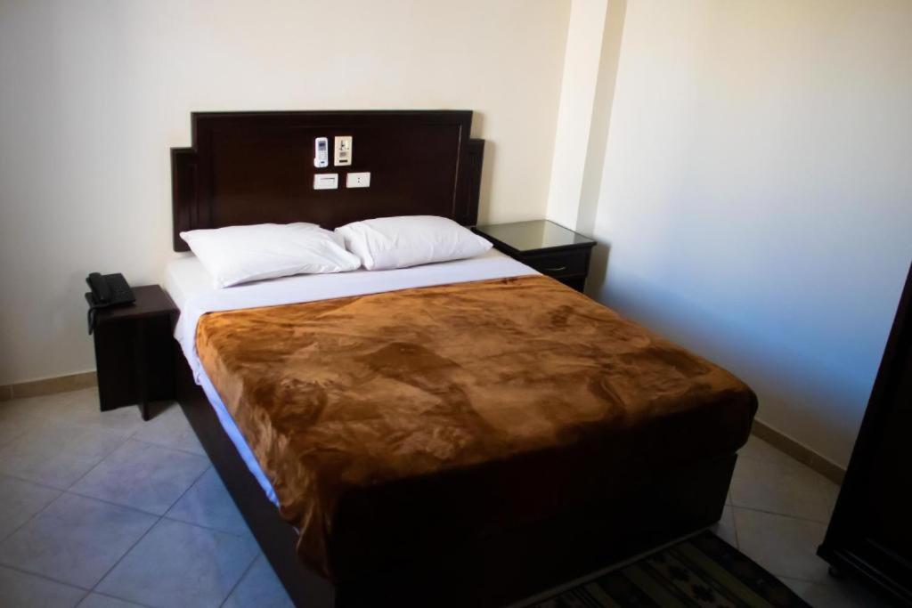 Sharks Bay apartments for rent photo
