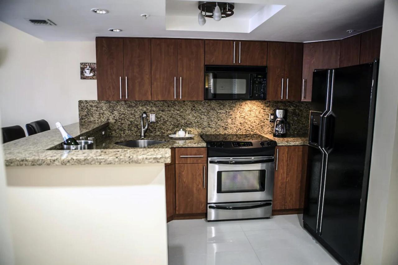 The Mutiny Luxury Suites Hotel - 4