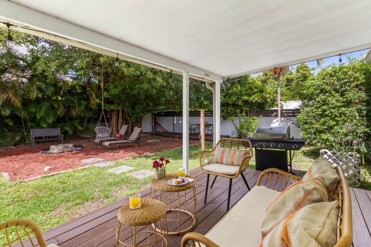 3BR Boho Style Home w Private yard & Firepit