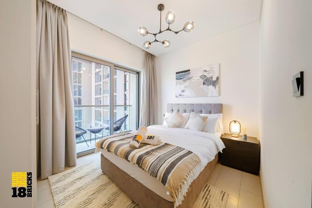 Sleek One Bed Sobha Creek Vistas Reserve - 2