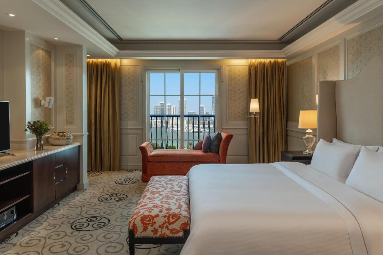 The Westin Dubai Mina Seyahi Beach Resort and Waterpark photo