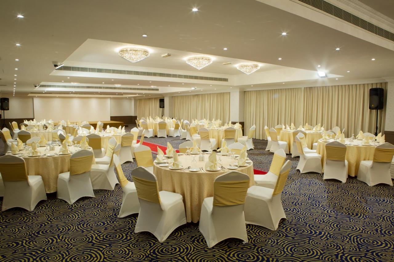 Carlton Tower Hotel photo