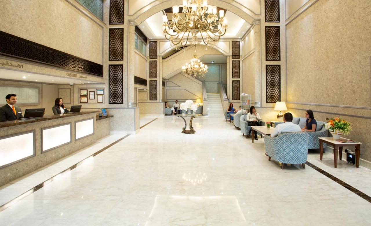 Carlton Tower Hotel photo