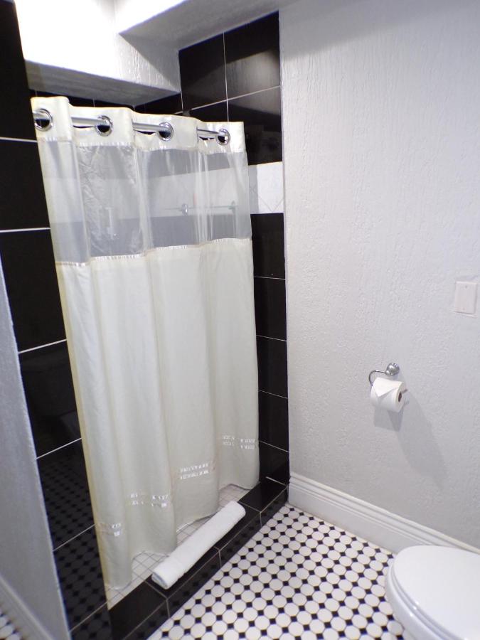 Niagara Crossing Hotel and Spa — photo 8