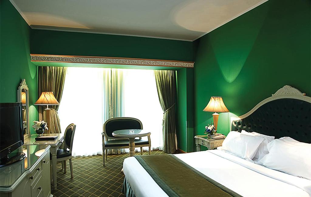 Moscow Hotel photo