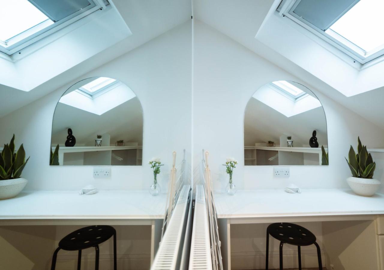 Abbey Rd - St John's Wood Retreat by Aureva - 3