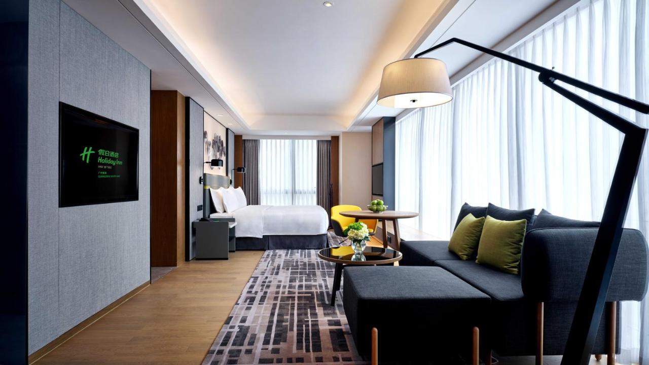 Holiday Inn Guangzhou South Lake, an IHG Hotel photo